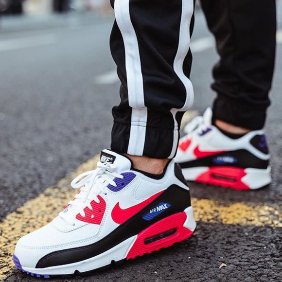 NIKE Air Max 90 Sneakers - Picture 5 of 13